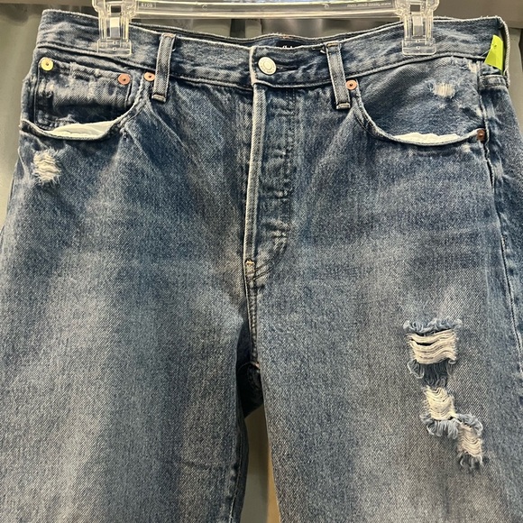 GAP Light Blue Distressed Women Jeans - Picture 4 of 7